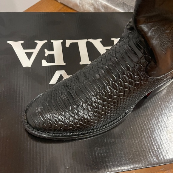 Cowboy Boots - Picture 3 of 11